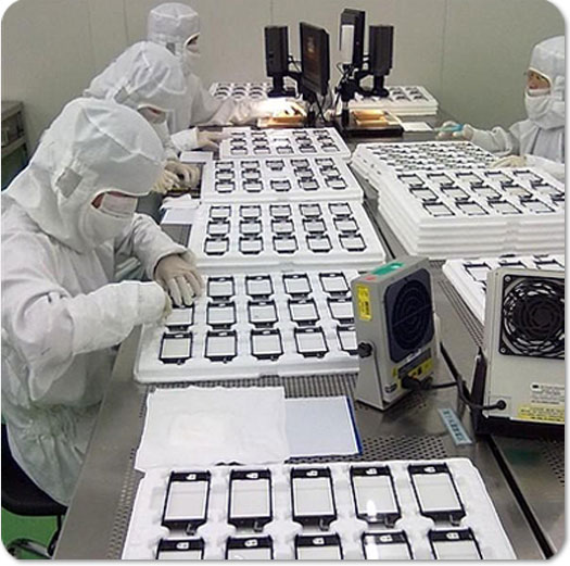 iPhone 5 Screens in Production