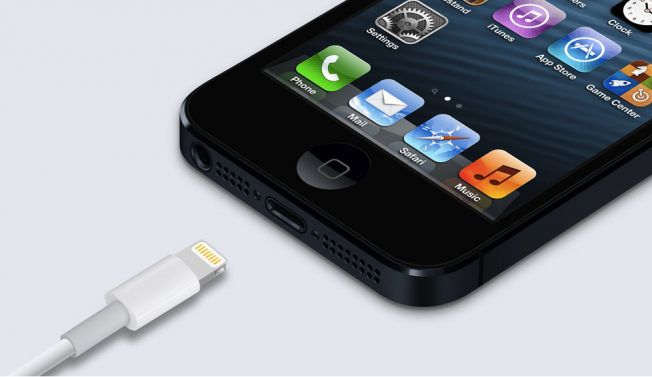 Apple introduces Lightning Small Dock Connector