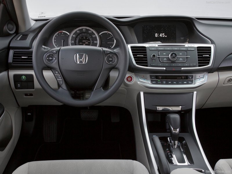 Honda-Accord_2013_800x600_wallpaper_7f